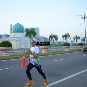 Runner Photo 6087102