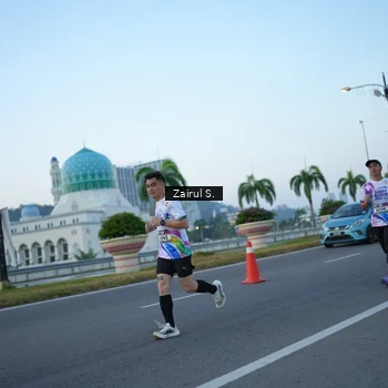 Runner Photo 6087179