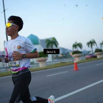 Runner Photo 6087210