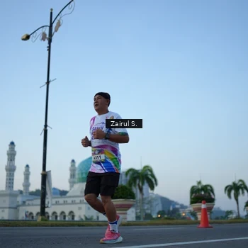 Runner Photo 6087345