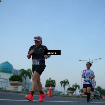 Runner Photo 6087450