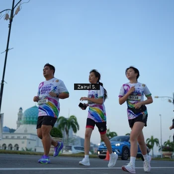 Runner Photo 6087453