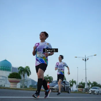 Runner Photo 6087461