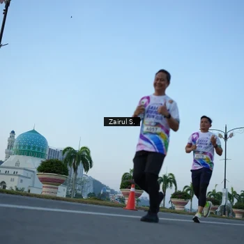 Runner Photo 6087489