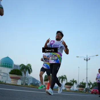 Runner Photo 6087496