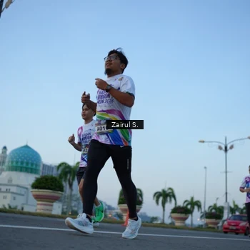 Runner Photo 6087499