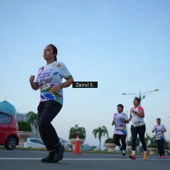 Runner Photo 6087506