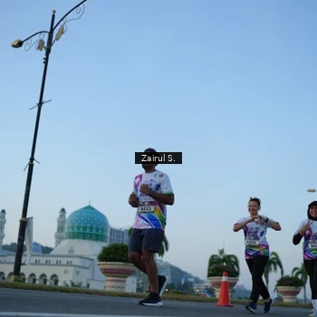 Runner Photo 6087555