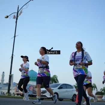 Runner Photo 6087563