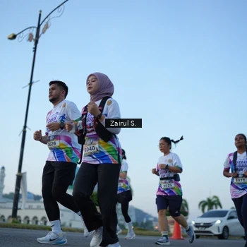 Runner Photo 6087565