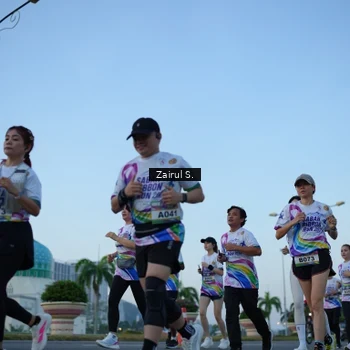 Runner Photo 6087593