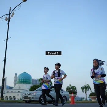 Runner Photo 6087622