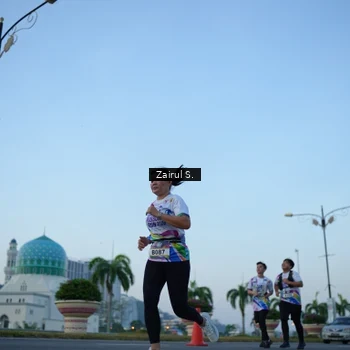Runner Photo 6087623