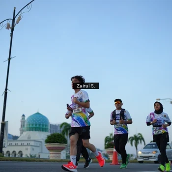 Runner Photo 6087630