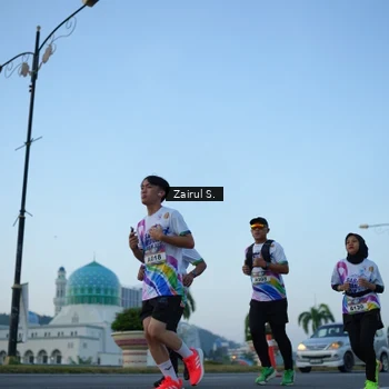 Runner Photo 6087635