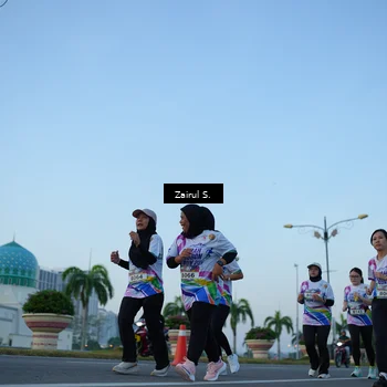 Runner Photo 6087736