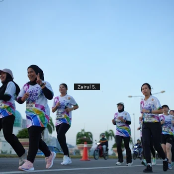 Runner Photo 6087743