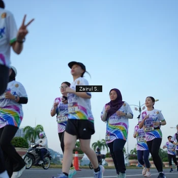 Runner Photo 6087753