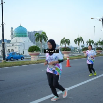 Runner Photo 6087842