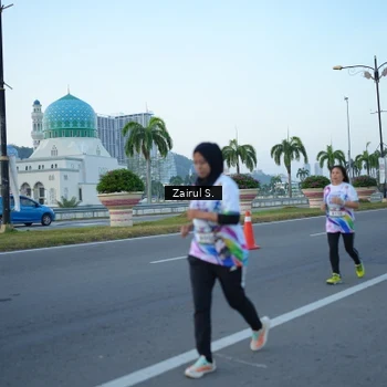 Runner Photo 6087843