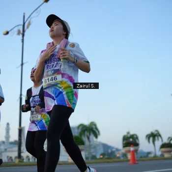 Runner Photo 6087892