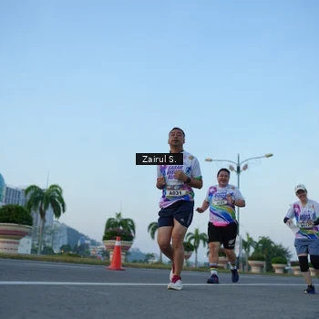 Runner Photo 6087902