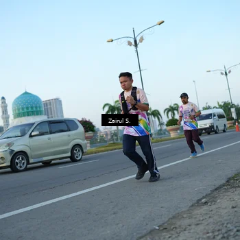 Runner Photo 6088035