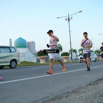 Runner Photo 6088117