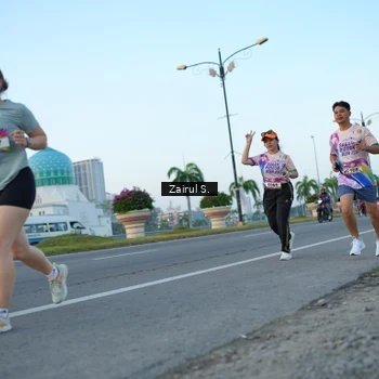 Runner Photo 6088156