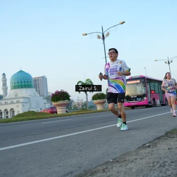 Runner Photo 6088240