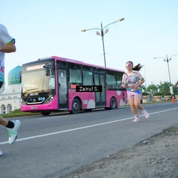 Runner Photo 6088243