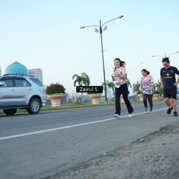 Runner Photo 6088324