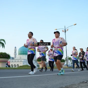 Runner Photo 6088467