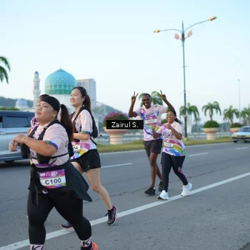 Runner Photo 6088579