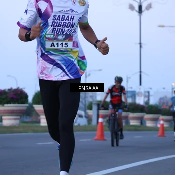 Runner Photo 6089846