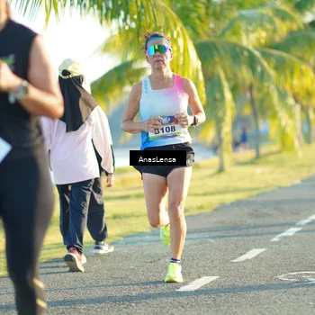 Runner Photo 6090070