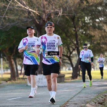 Runner Photo 6090119