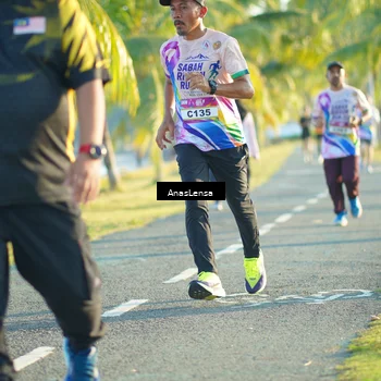 Runner Photo 6090175