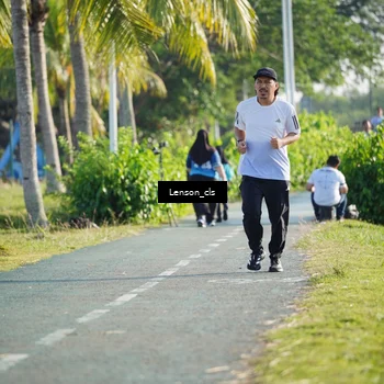 Runner Photo 6090181