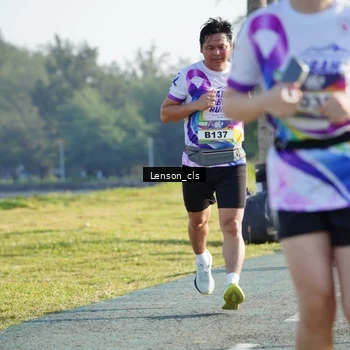 Runner Photo 6090220