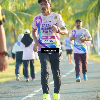 Runner Photo 6090255