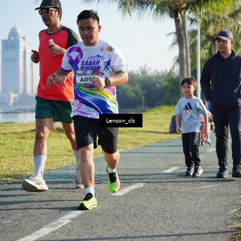 Runner Photo 6090306