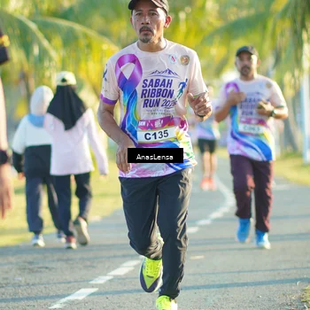 Runner Photo 6090311