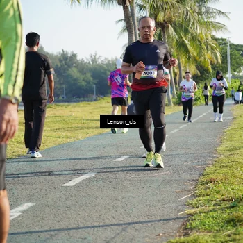 Runner Photo 6090352