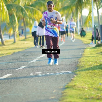 Runner Photo 6090411