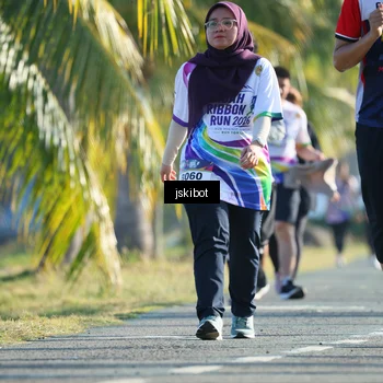 Runner Photo 6090619