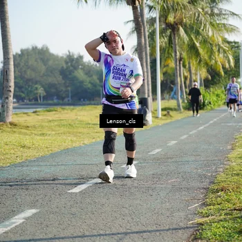 Runner Photo 6090651