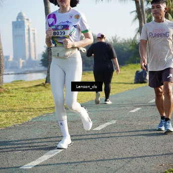 Runner Photo 6090688