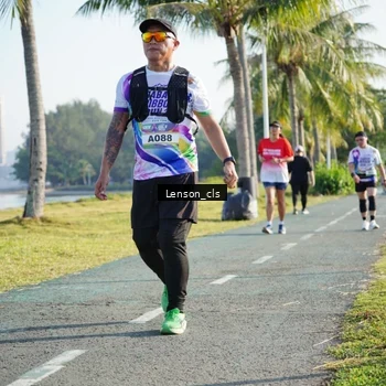 Runner Photo 6090695