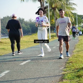 Runner Photo 6090733